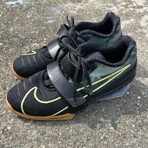 EUC Nike Romaleo 4 Weightlifting Powerlifting Black Camo Shoes sz 11.5